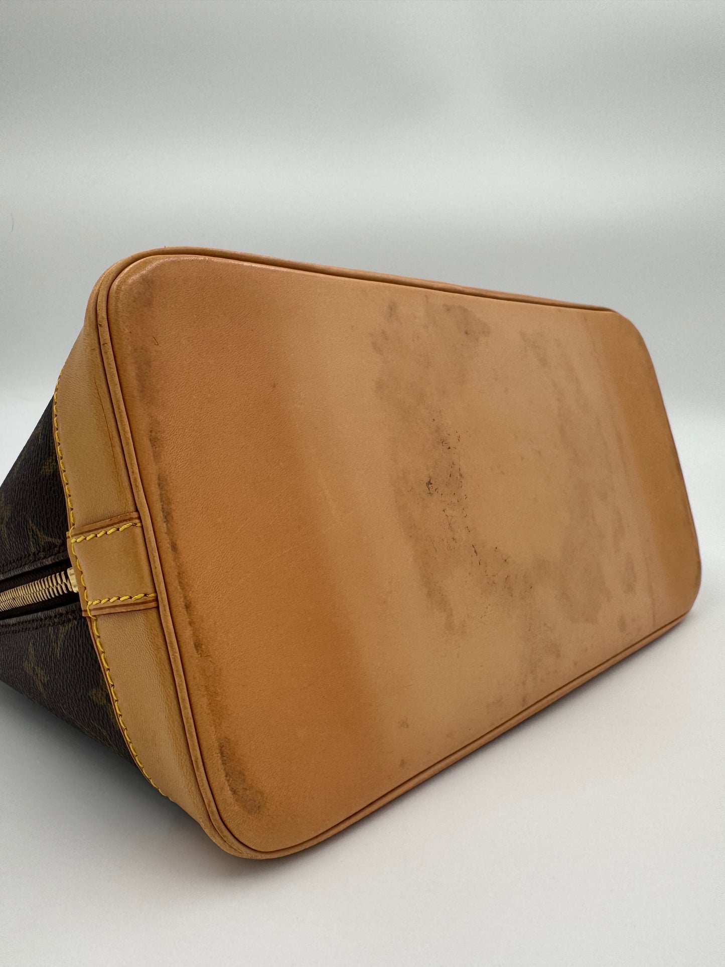 Louis Vuitton Alma PM