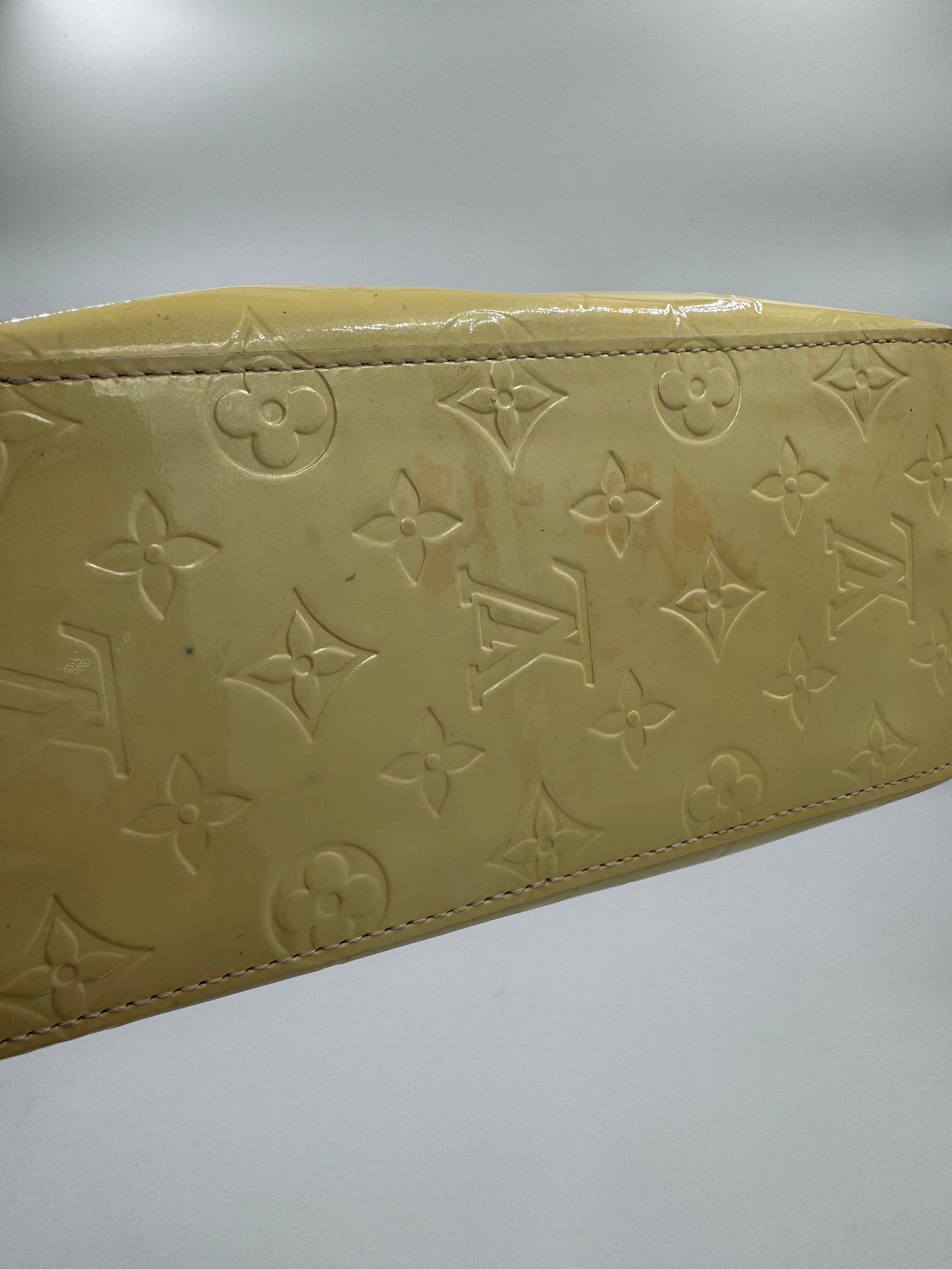 Louis Vuitton Reade PM