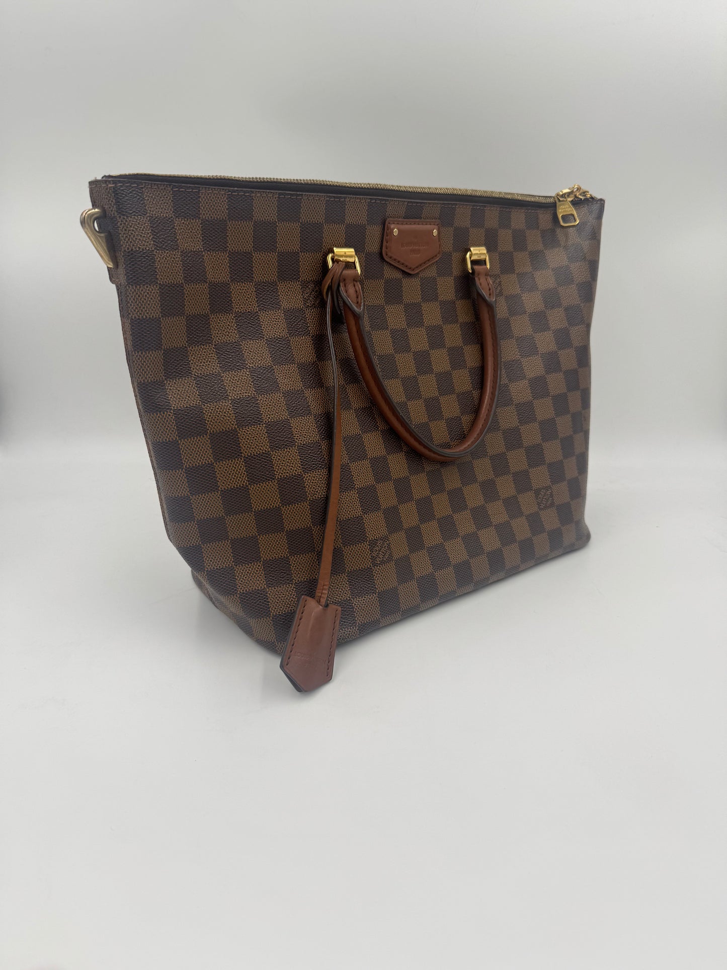 Louis Vuitton Belmont GM